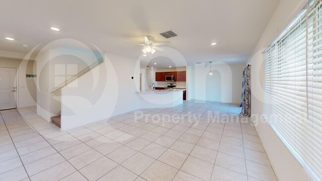 Foto del edificio - 8811 E Stone Meadow Cir