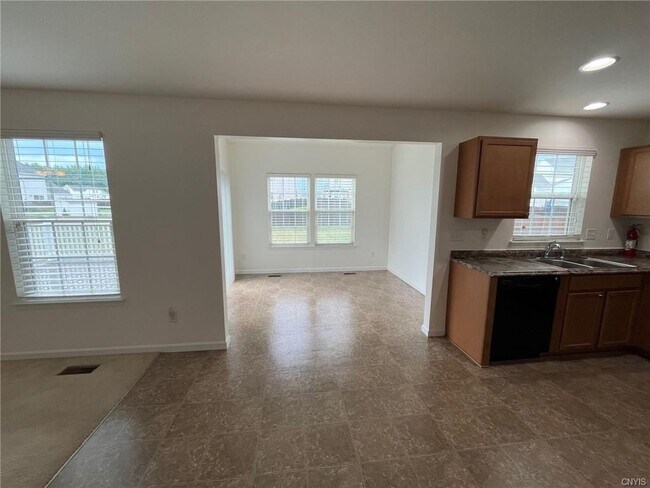 Building Photo - 5548 Perth Ct
