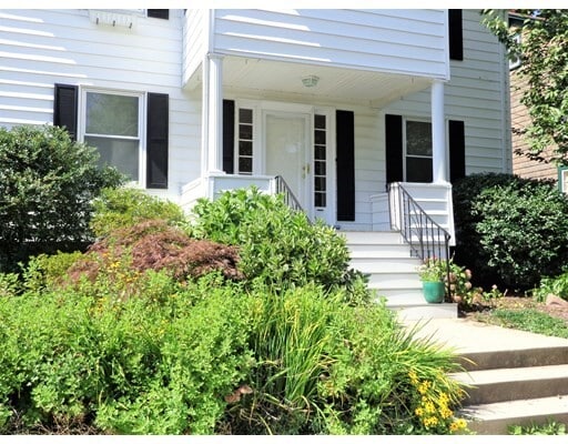 Building Photo - 48 Townsend Rd