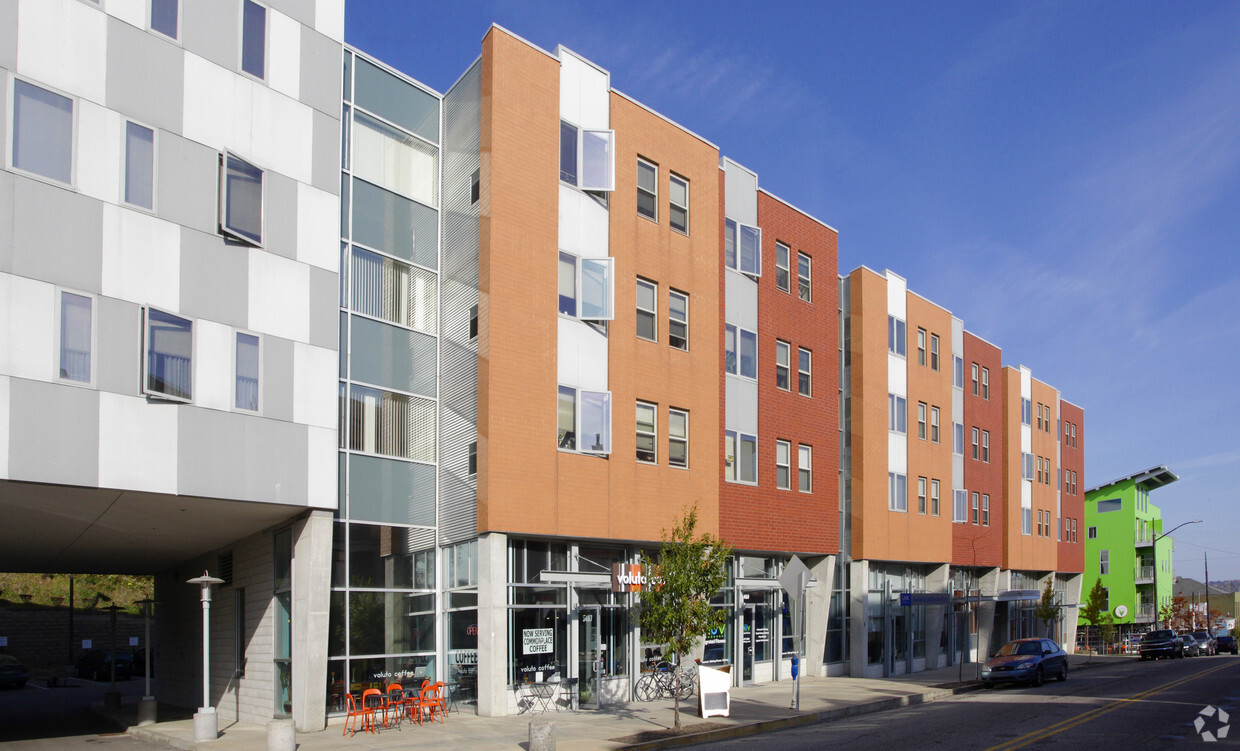 Primary Photo - Fairmont Apartments