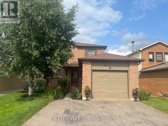 Photo du bâtiment - 557 College Ave