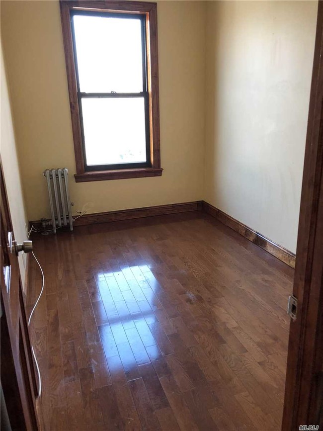 Building Photo - 30-37 85th St