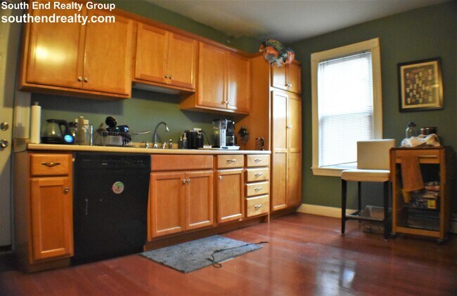 Building Photo - 12 Albion Pl