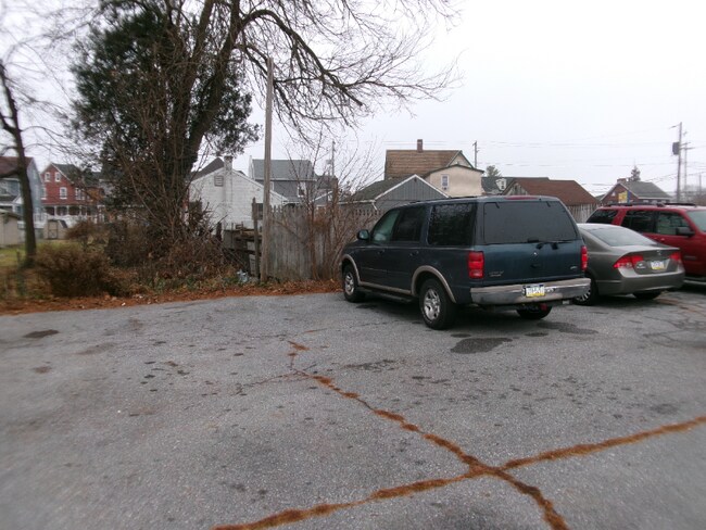 Building Photo - 23 Brimmer Ave