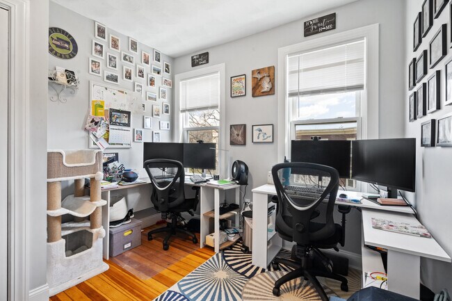 Foto del edificio - 107 Temple St