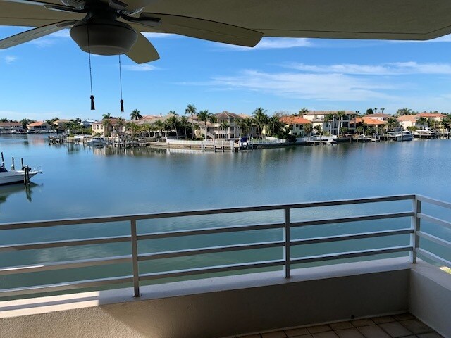 Foto del edificio - 6240 Kipps Colony Ct S