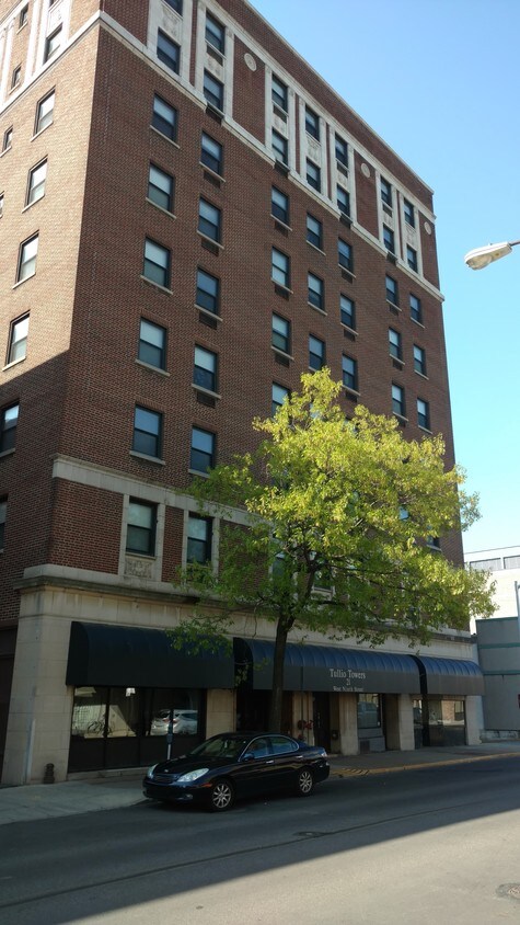 Foto exterior - Tullio Towers Senior & Disabled Living