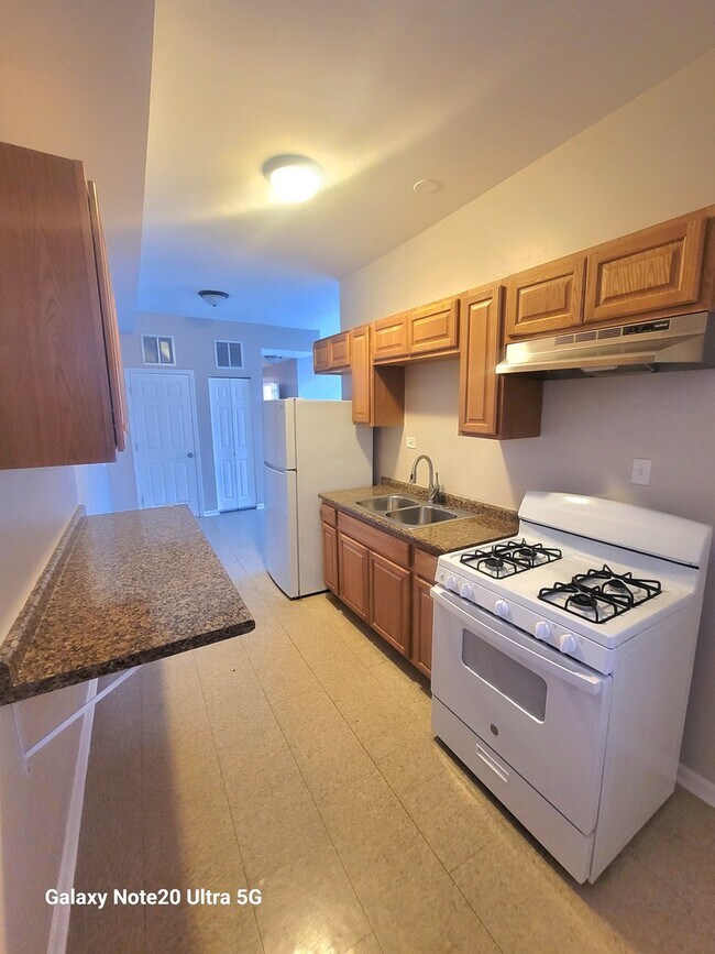 Foto del edificio - 1423 S Drake Ave