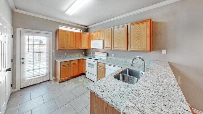 Building Photo - 3867 Oldenburg Ln
