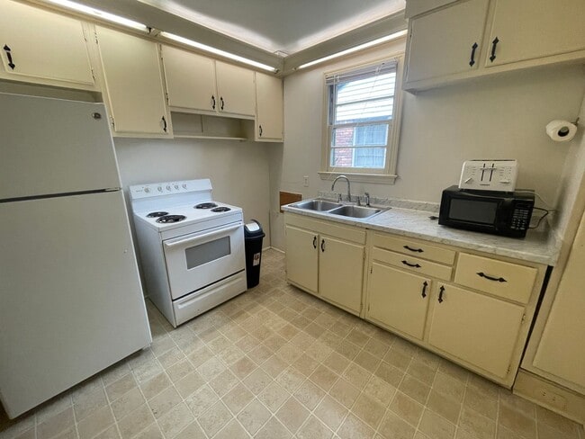 Building Photo - 1618 Heyward