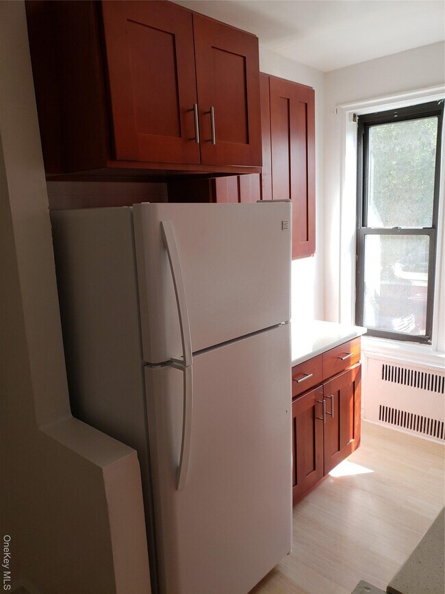 Foto del edificio - 42-05 48th Ave