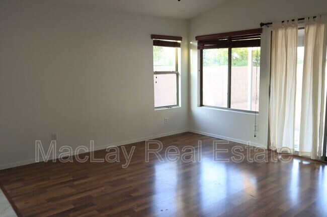 Foto del edificio - 35161 N Bandolier Dr