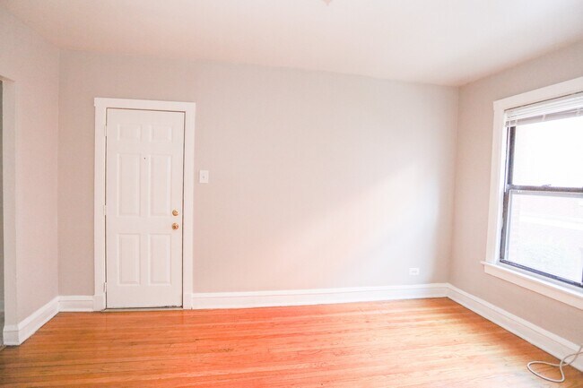 Foto del edificio - 2625 N Spaulding Ave