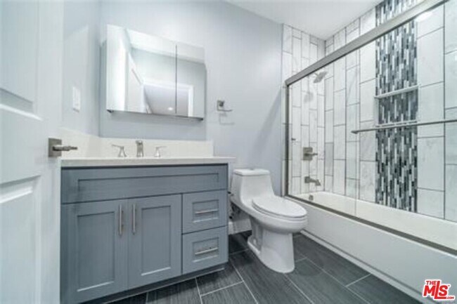 Foto del edificio - 235 E 28th St