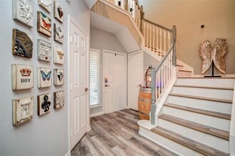 Building Photo - 140 Piper Trail