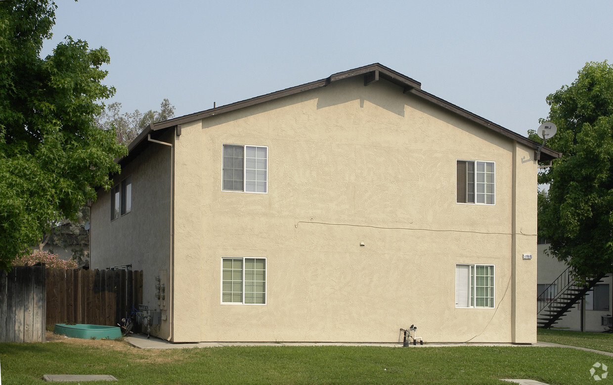 Building Photo - Contra Loma Apartments