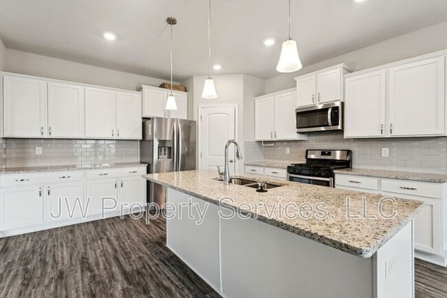 Building Photo - 5653 Oakworth St