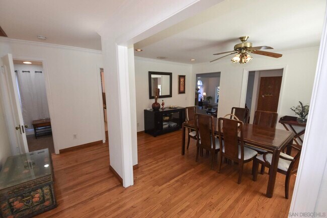Building Photo - 681 Margarita Ave