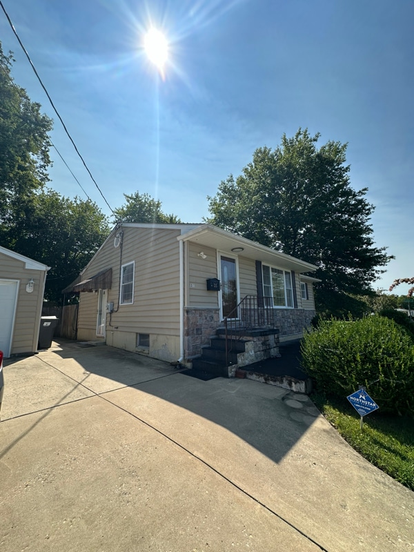 Photo - 31 Tyne Dr House