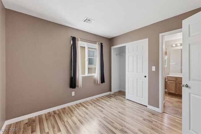 Foto del edificio - 10647 Bandera Mountain Ln