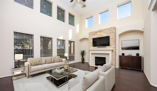 Foto del edificio - 2327 Centerbrook Ln