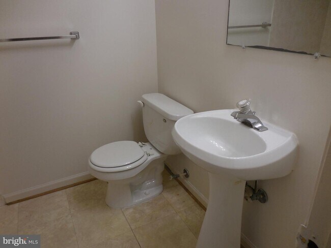 Building Photo - 22 Valley Bend Ct