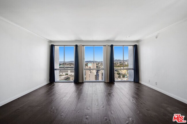 Foto del edificio - 800 W 1st St