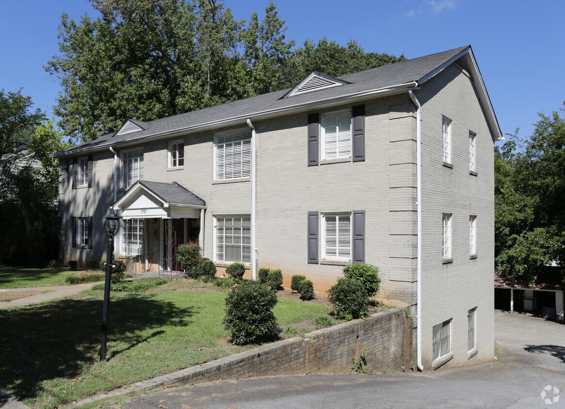 Primary Photo - 1797 Rugby Ave
