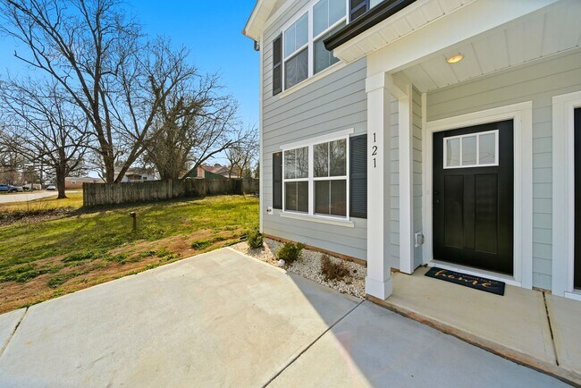 Building Photo - Brand-New 3BR/2.5BA Luxury Duplex in NW Hickory – Spacious, Modern & Move-In Ready!