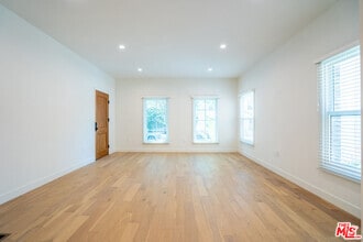 Building Photo - 6511 Orange St
