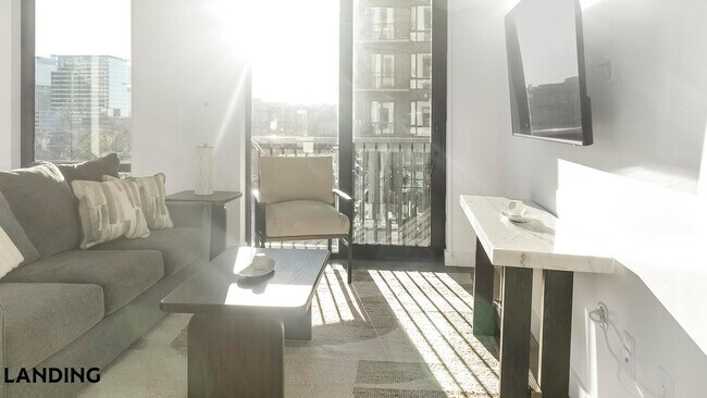 Foto del edificio - 1007 S Mint St