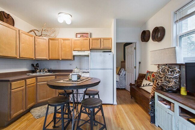 Foto del edificio - 914 W Dakin St