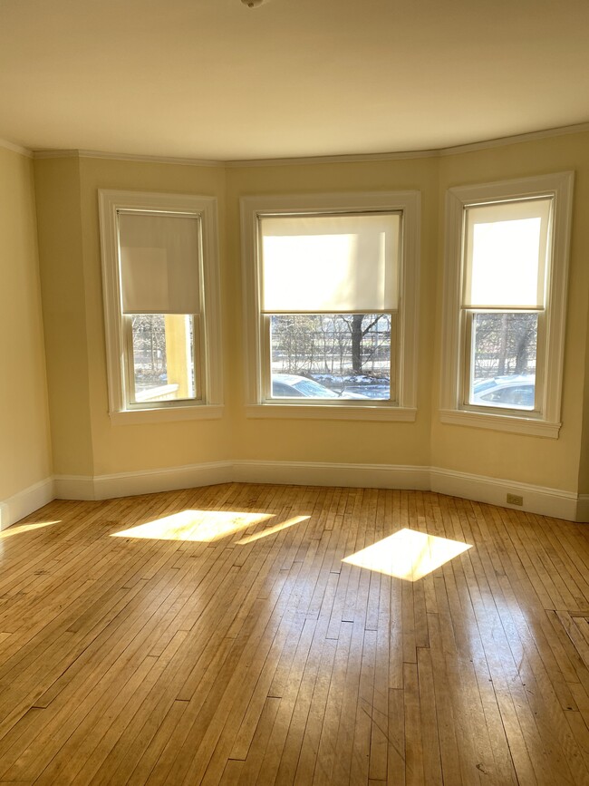 Foto del edificio - 91 Washburn Ave
