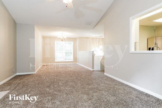 Foto del edificio - 1046 Preserve Ln