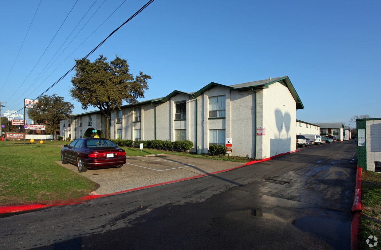 Embassy Apartments Apartments in Irving, TX