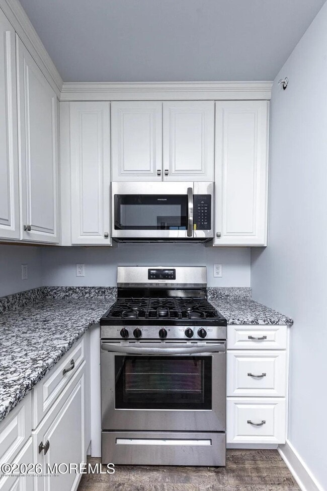 Foto del edificio - 1009 Arnold Ave