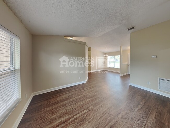 Building Photo - 15341 Lafite Lane