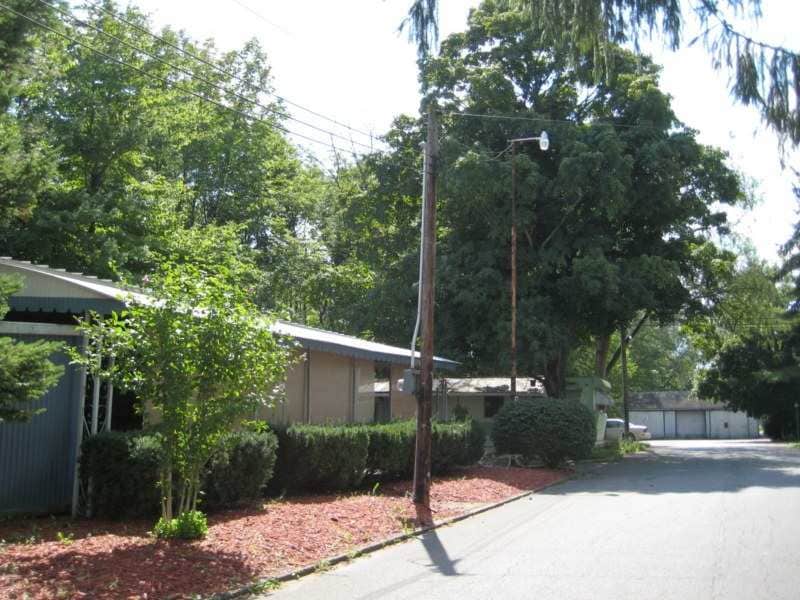 Primary Photo - Martin's Mobile Home Park