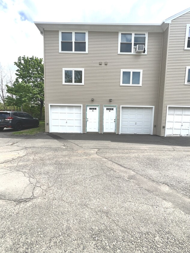 Primary Photo - 1251 East St