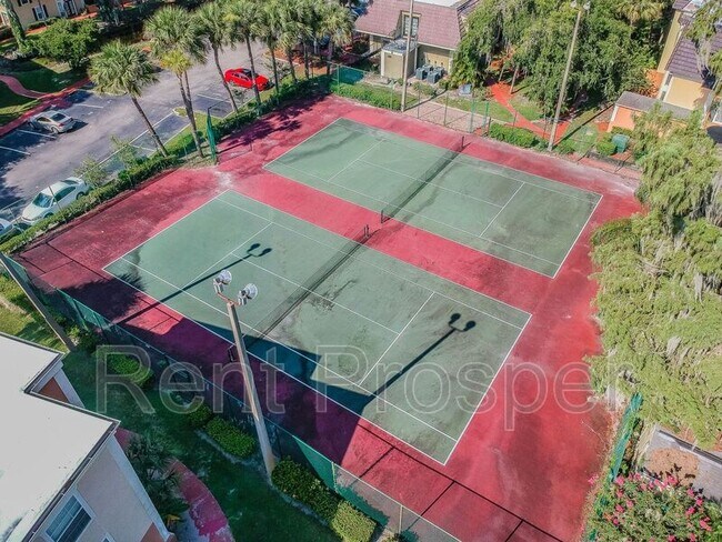 Foto del edificio - 4042 Versailles Dr