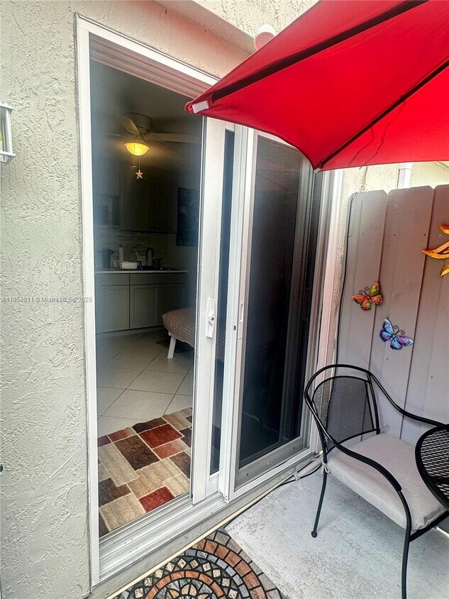 Foto principal - 2365 SW 34th Ave