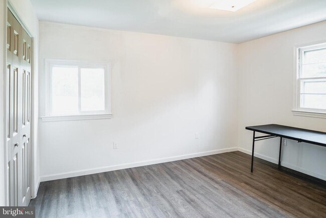 Building Photo - 24351 Arcola Mills Dr
