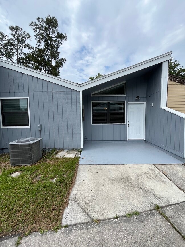 Building Photo - 4719 San Jose Manor Dr W