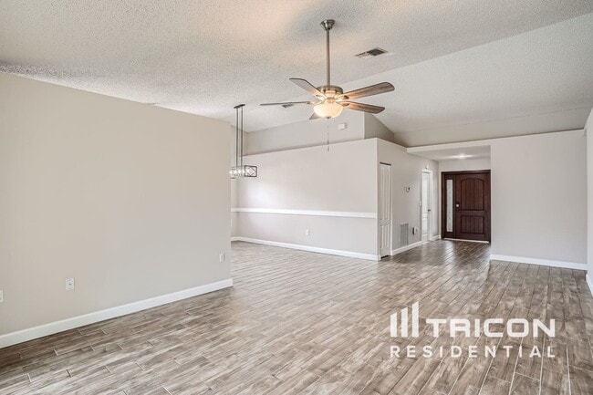 Building Photo - 1036 Malletwood Dr
