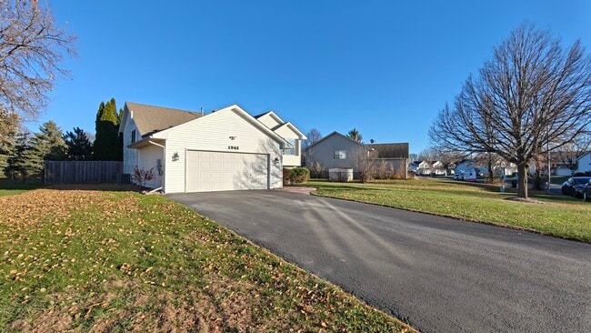 Foto del edificio - 1943 Parkway Ave
