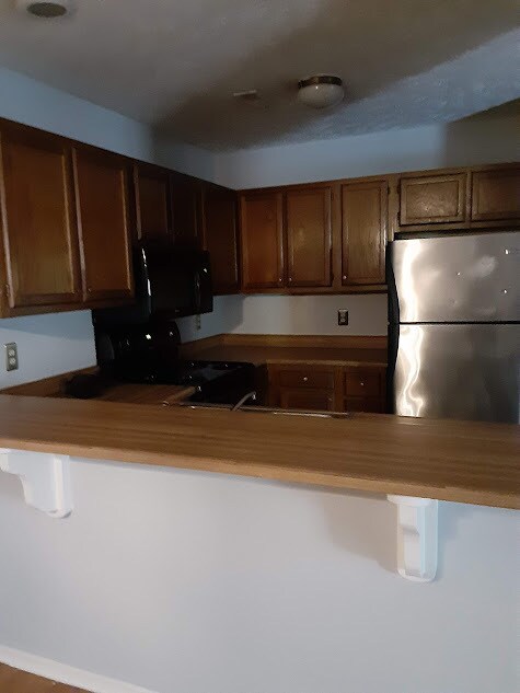 Kitchen - 1857 Tryon Dr