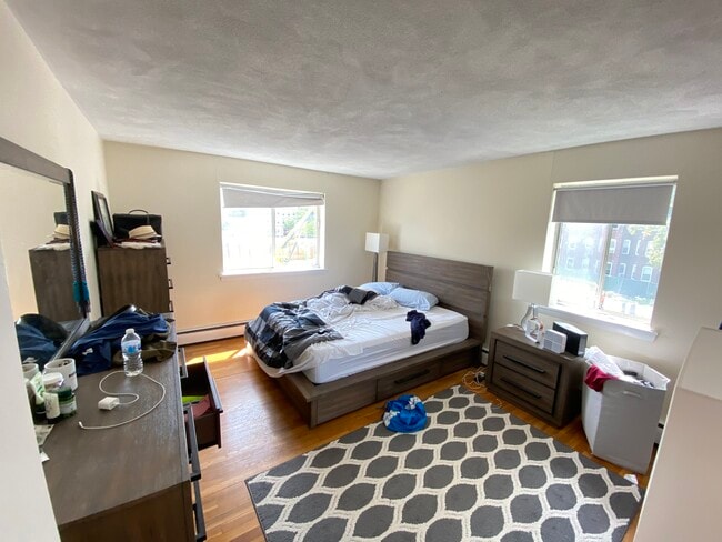 Bedroom2 - 95 Gardner St