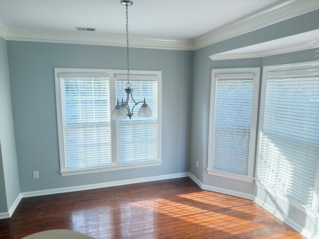 Foto del edificio - Updated 2 Bed, 2.5 Bath Townhome | Prime Lake Norman Location