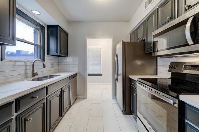 Foto del edificio - 1608 Bonnie Brae St