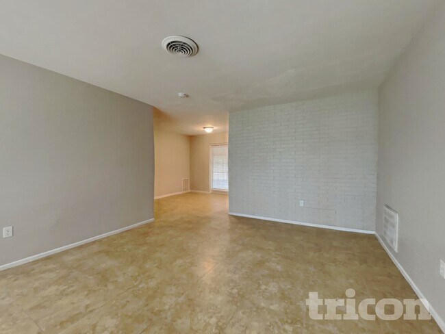 Foto del edificio - 3708 Lei Dr